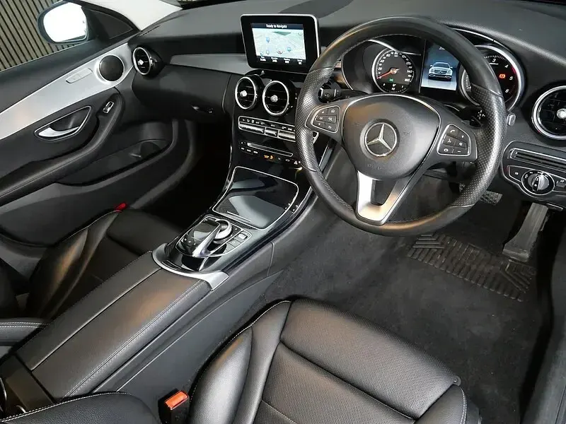Used Mercedes C200 136 HP (100 kW) 2016 Silver Sedan