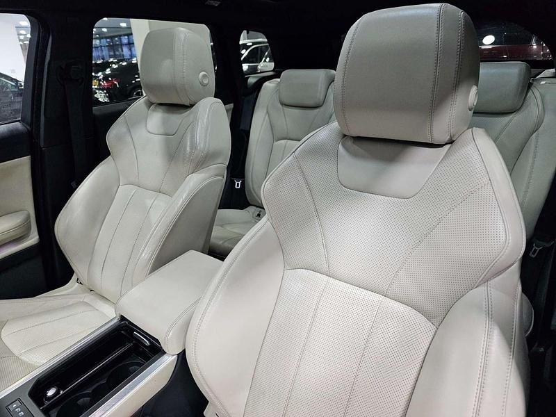 Used Land Rover Range Rover evoque HSE Dynamic 2017 Black Estate