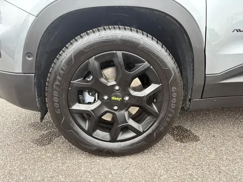Usado Jeep Avenger 100 HP (73 kW) 2025 Cinzento SUV