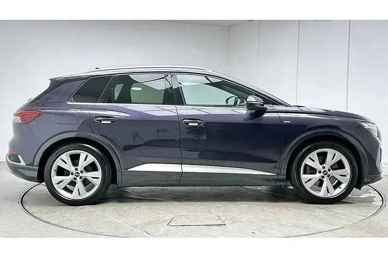 Used Audi Q4 e-tron S-Line 150 kW (204 HP) 2021 Mauve/purple SUV