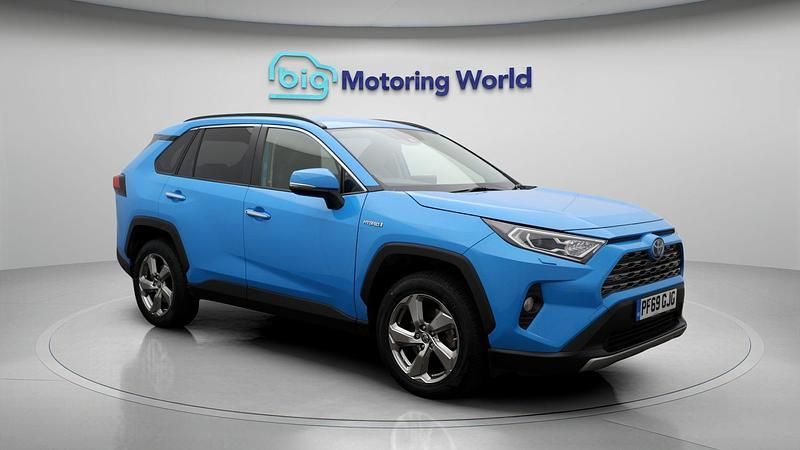 Used 2020 Toyota RAV4 Hybrid SUV | £22,800 (Good price) - Image 1/4