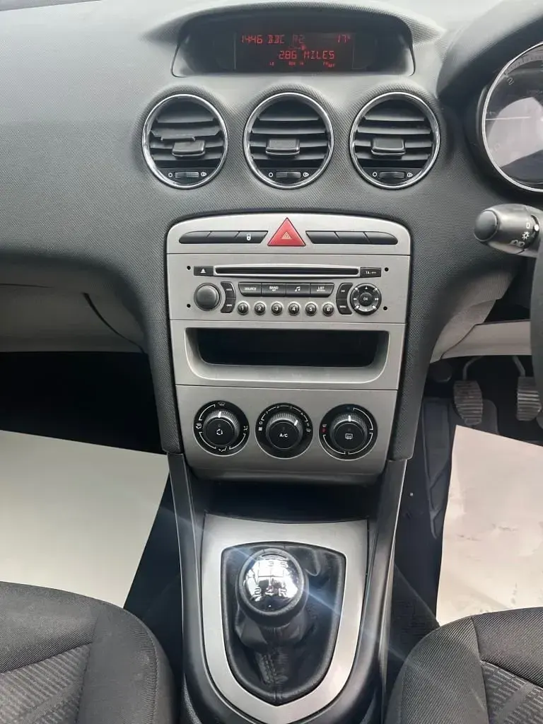 Used Peugeot 308 S 90 HP (66 kW) 2008 Black Hatchback