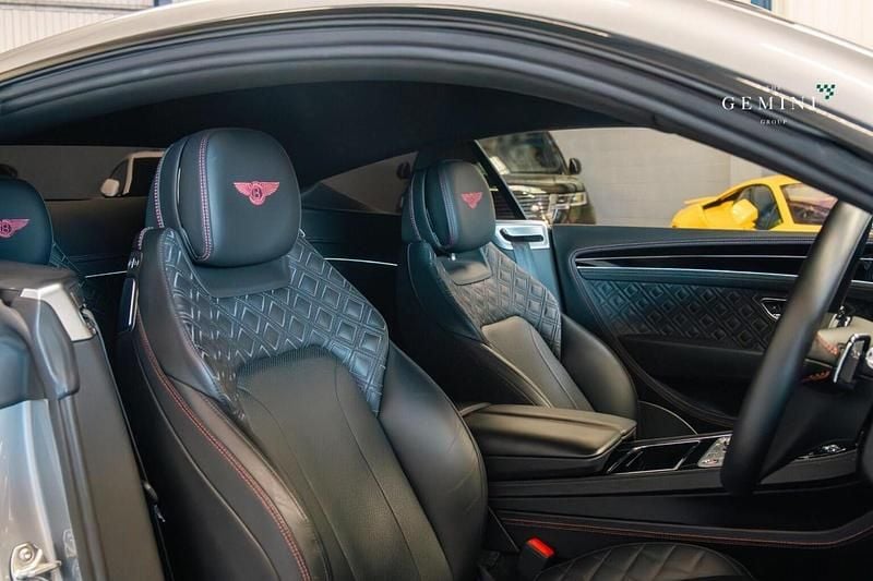 Used Bentley Continental 635 HP (467 kW) 2019 Grey Coupe
