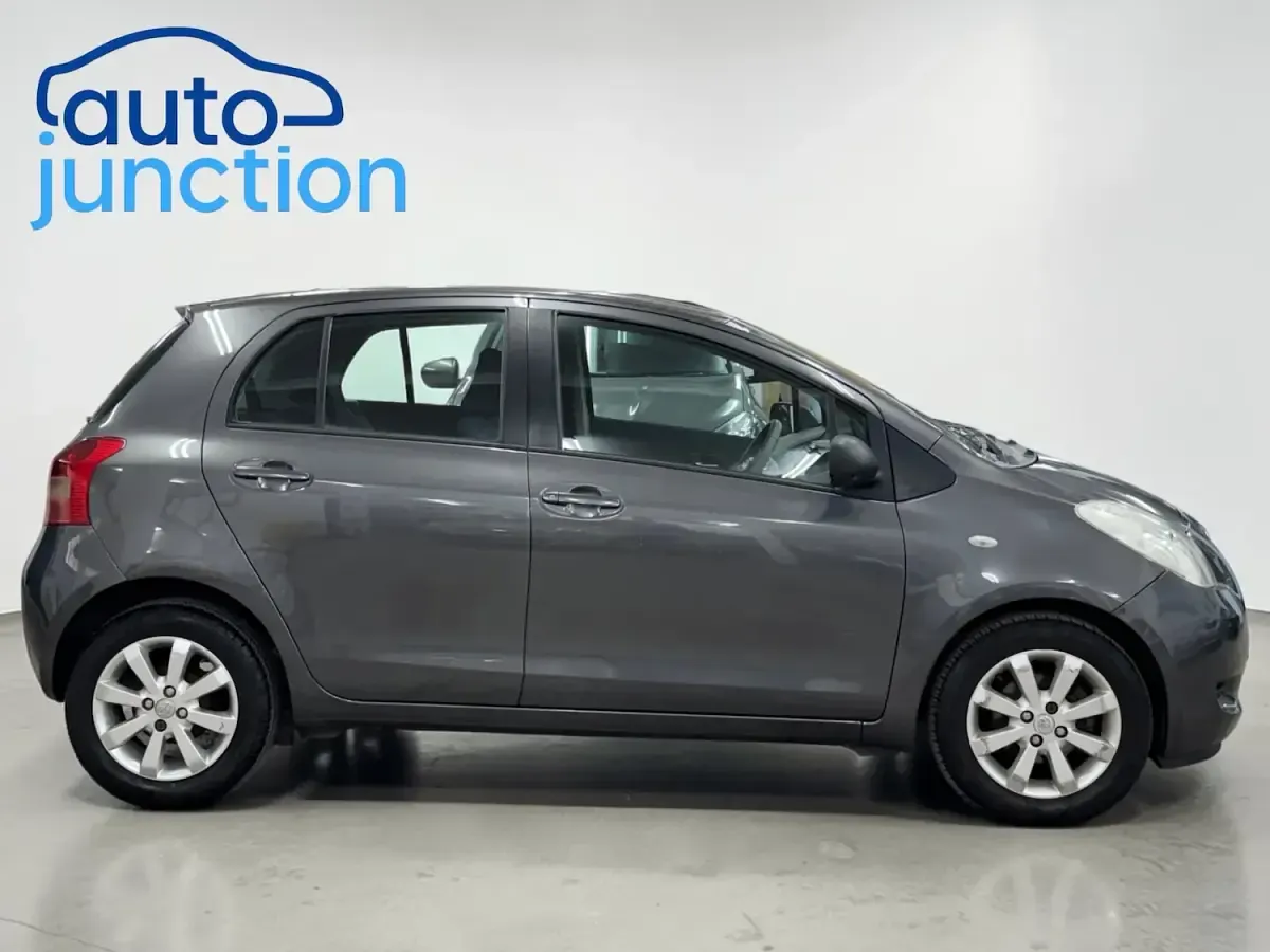Used Toyota Yaris 2008 Grey Hatchback