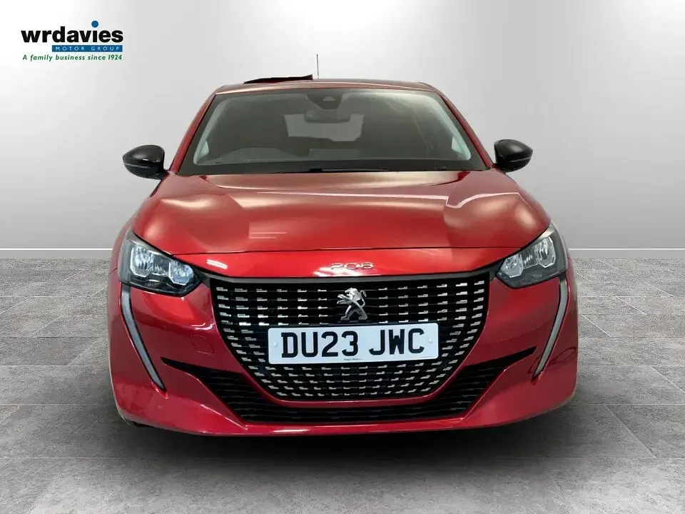 Used Peugeot 208 Allure+ 100 HP (73 kW) 2023 Red Hatchback