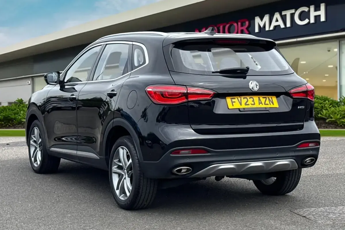 Used MG HS Excite 162 HP (119 kW) 2023 Black SUV
