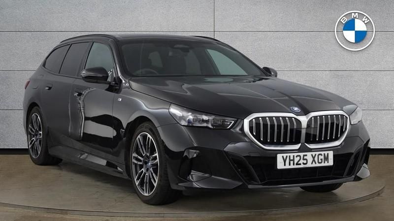 New BMW 530e M Sport 295 HP (216 kW) 2025 Black Estate