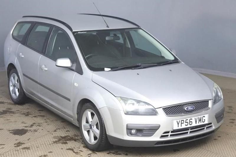 Silver metallic Used 2007 Ford Focus Zetec Estate | £1,795 (Fair price) - Image 1/1
