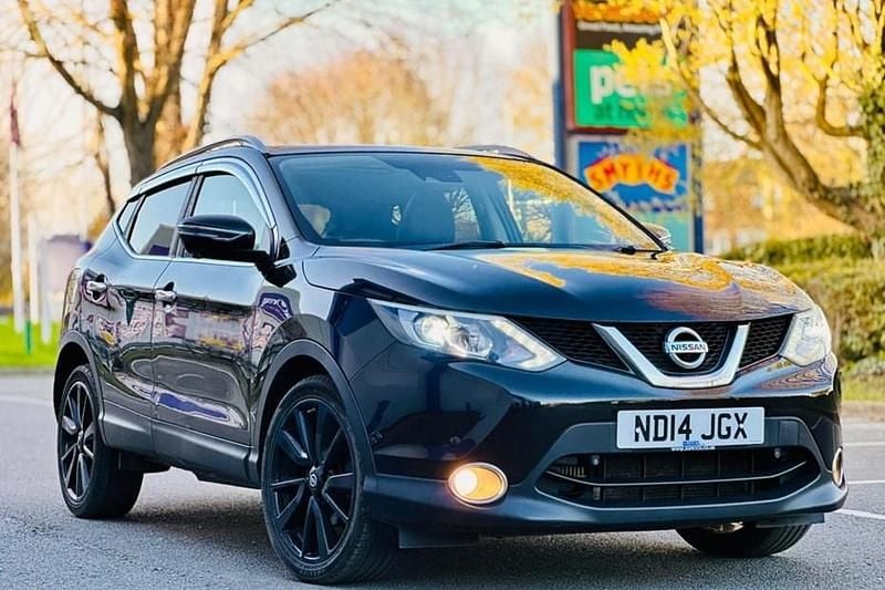 Used Nissan Qashqai Tekna 115 HP (84 kW) 2014 Black SUV