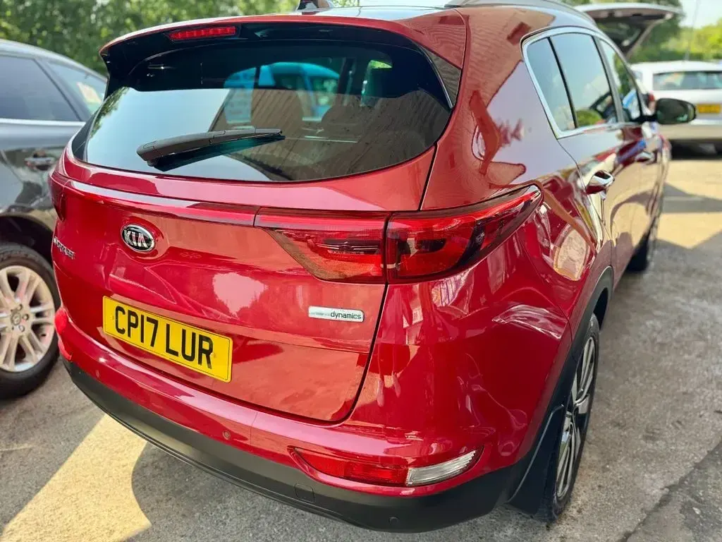 Used Kia Sportage 115 HP (84 kW) 2017 Red SUV