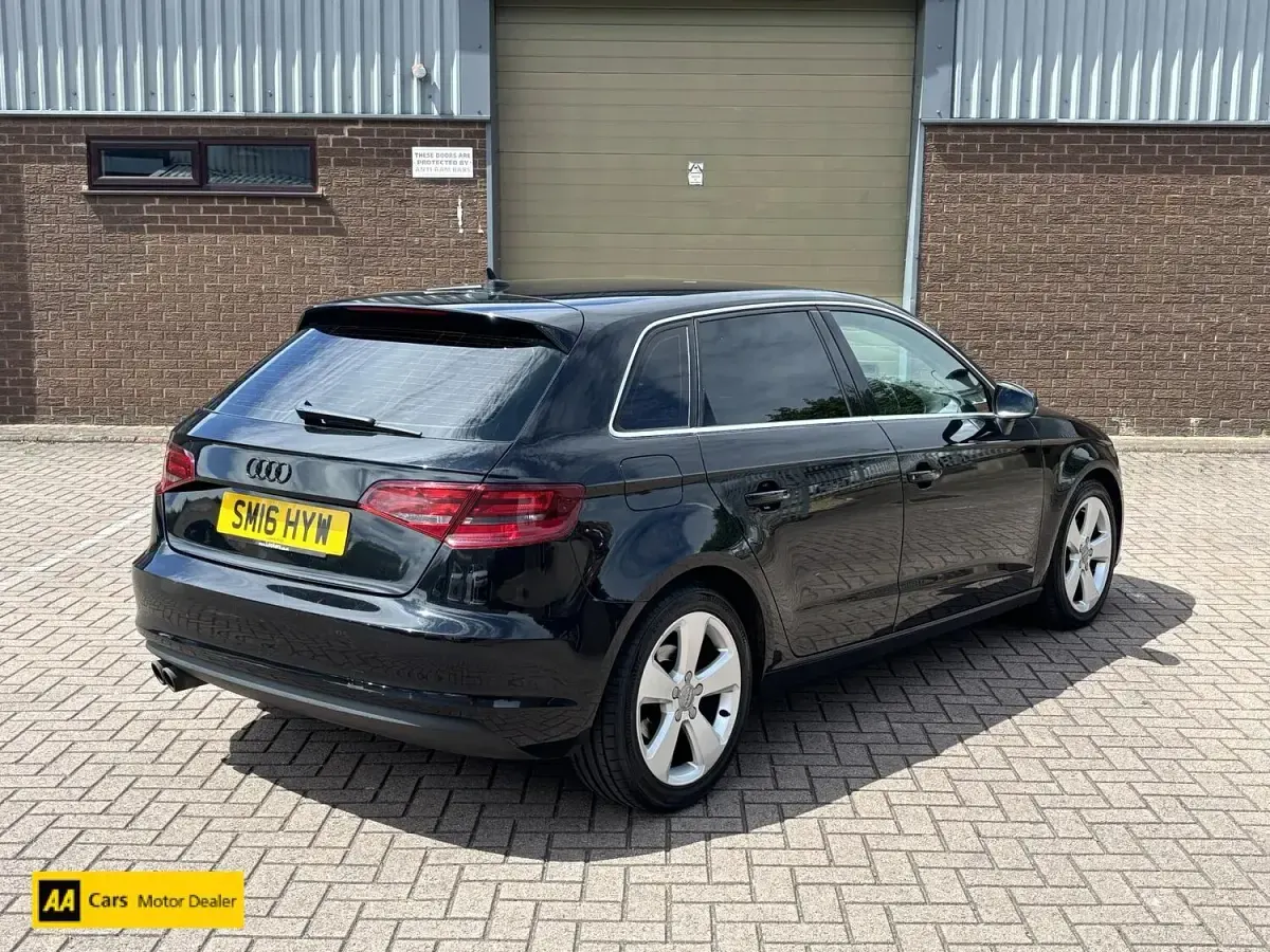 Used Audi A3 Sportback Sport 125 HP (91 kW) 2016 Black Hatchback