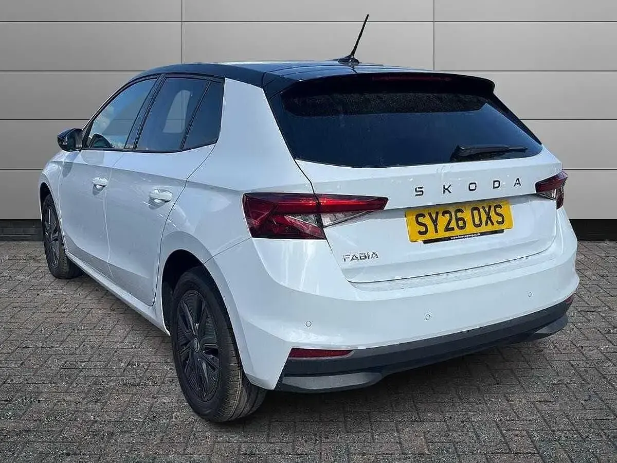 Neu Skoda Fabia Design Edition 113 PS (83 kW) 2026 Weiß Kleinwagen