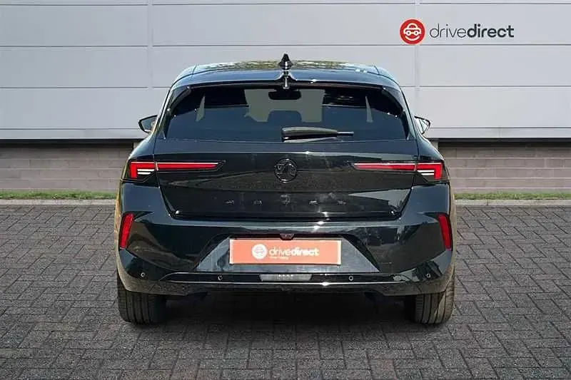 Used Vauxhall Astra GS Line 130 HP (95 kW) 2022 Black Hatchback