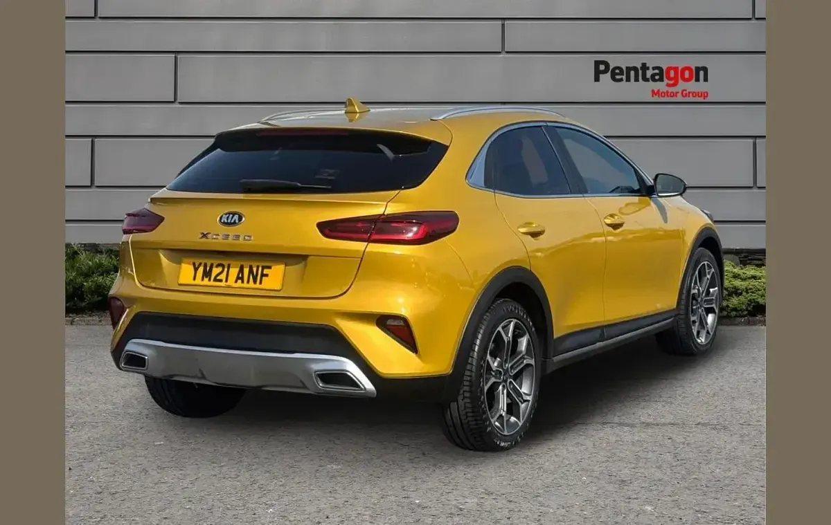 Used Kia XCeed 120 HP (88 kW) 2021 Yellow SUV