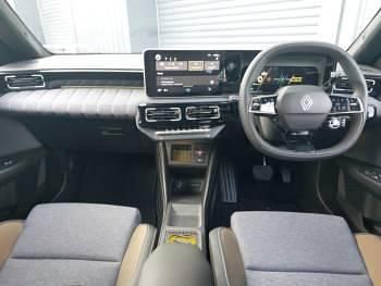 New Renault R5 Urban 88 kW (120 HP) 2025 Green Hatchback