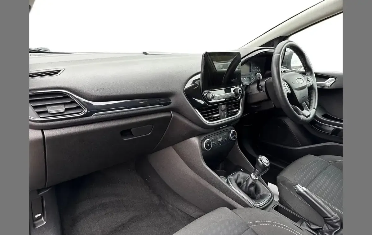 Used Ford Fiesta Zetec 99 HP (72 kW) 2018 Grey Hatchback