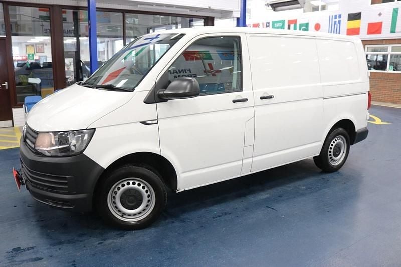 Used VW T6 Startline 102 HP (75 kW) 2018 White Van