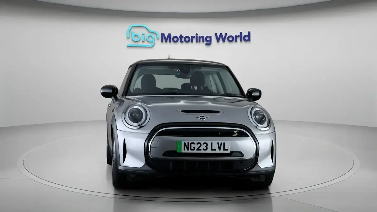 Used Mini Cooper SE Hatch 135 kW (184 HP) 2023 Hatchback