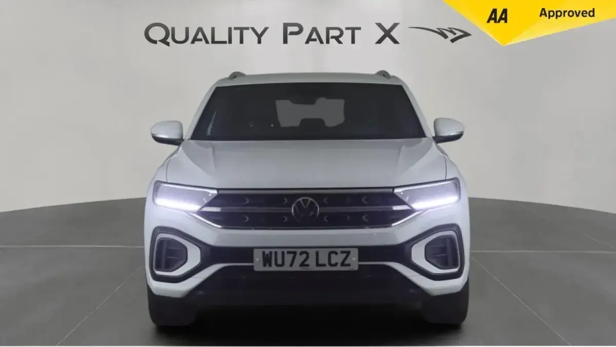 Begagnad VW T-Roc R-line 150 HK (110 kW) 2022 Vit SUV