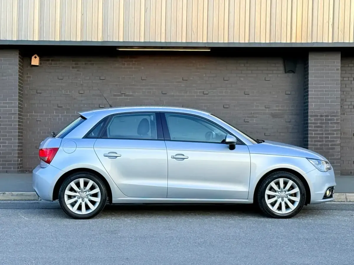 Usado Audi A1 Sport 2012 Prateado Citadino