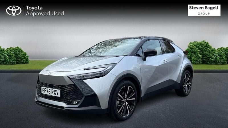 New Toyota C-HR 2026 Silver SUV