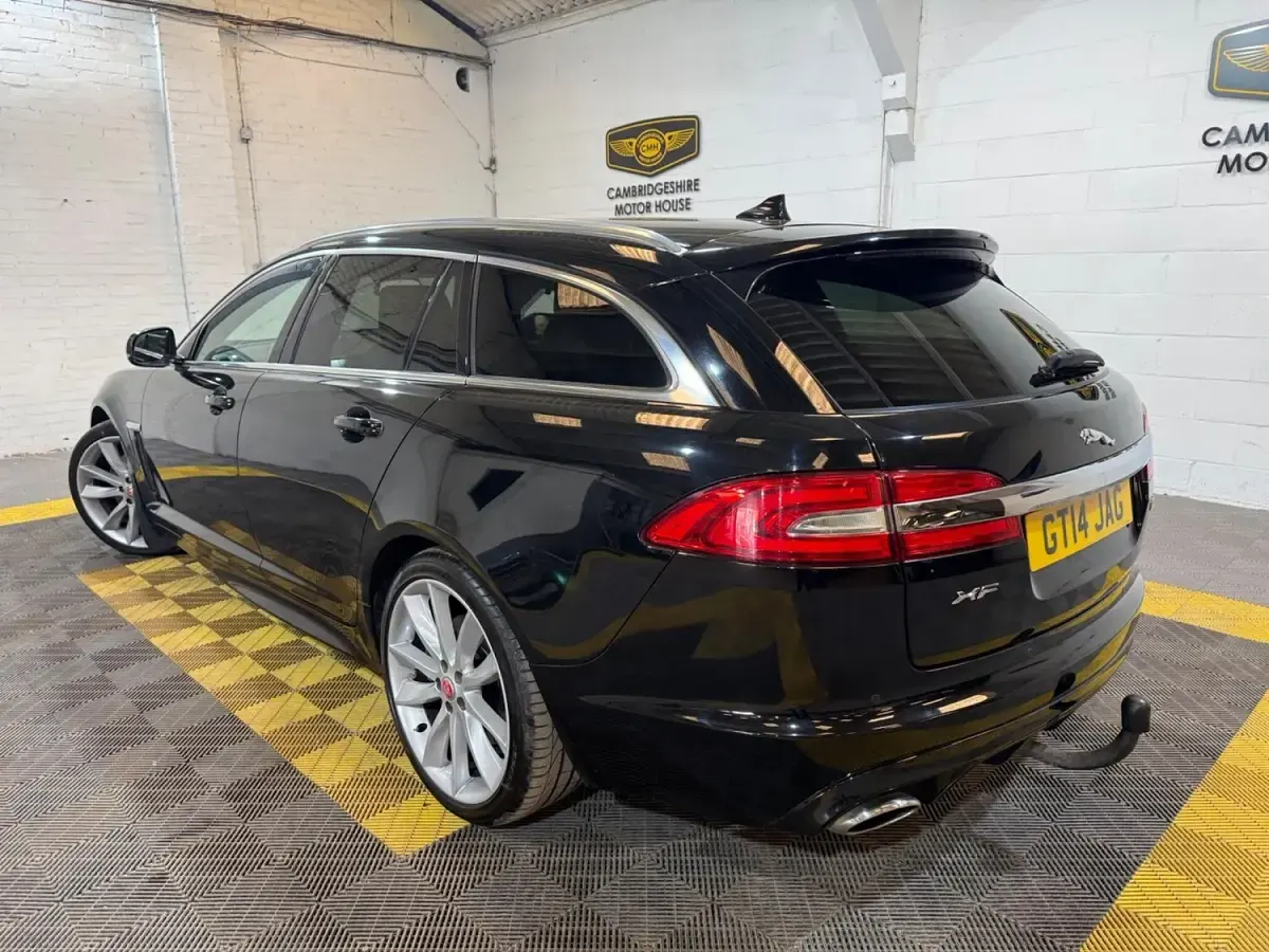 Usado Jaguar XF Sportbrake Portfolio 2014 Preto Carrinha