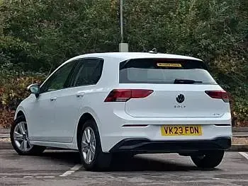 Used VW Golf VIII Life 150 HP (110 kW) 2023 White Hatchback