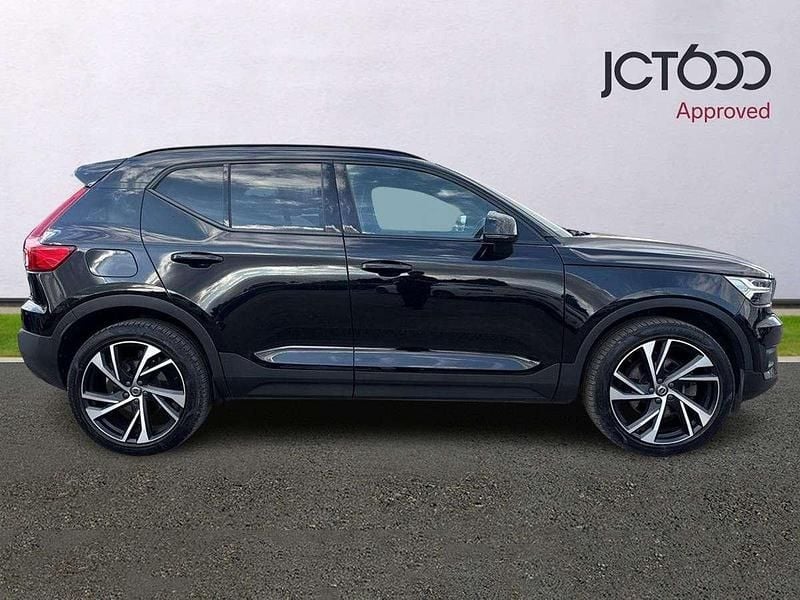 Used Volvo XC40 R-Design Pro 197 HP (144 kW) 2021 Black SUV
