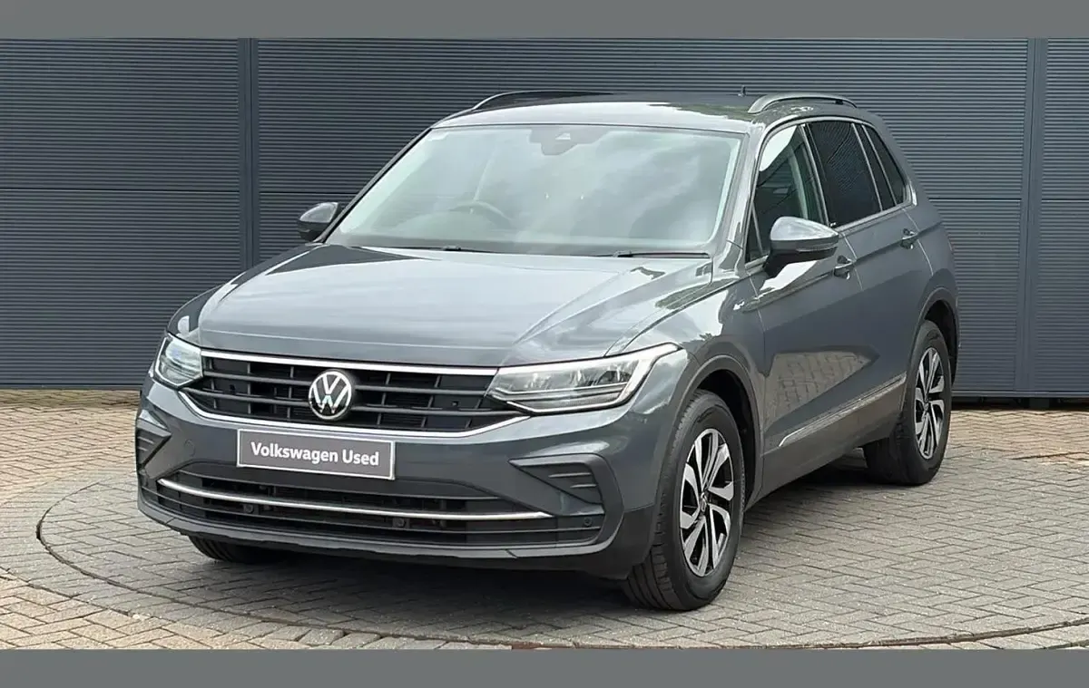 Used VW Tiguan Active 150 HP (110 kW) 2022 Grey SUV