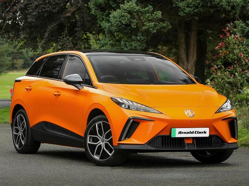Orange New 2025 MG MG4 EV Trophy Hatchback | £22,195 (Super price) - Image 1/4