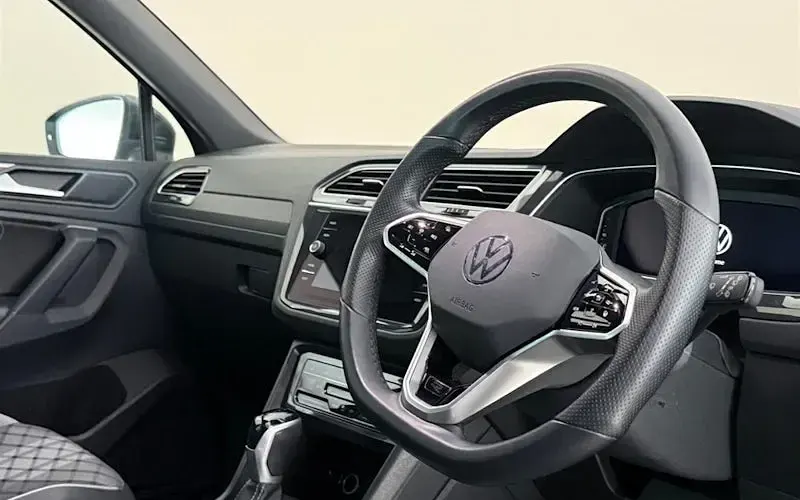 Used VW Tiguan R-line 150 HP (110 kW) 2023 Grey SUV