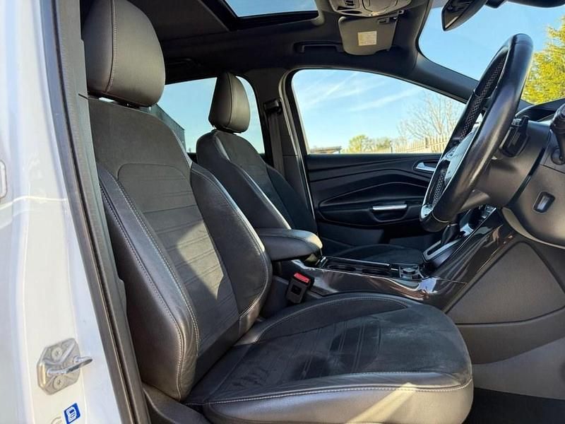 Used Ford Kuga ST-Line X 180 HP (132 kW) 2017 White SUV