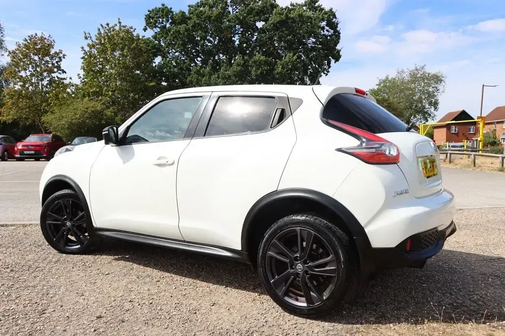 Used Nissan Juke S 115 HP (84 kW) 2015 White SUV