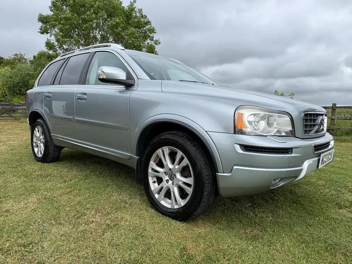 Used Volvo XC90 SE 200 HP (147 kW) 2013 Silver SUV