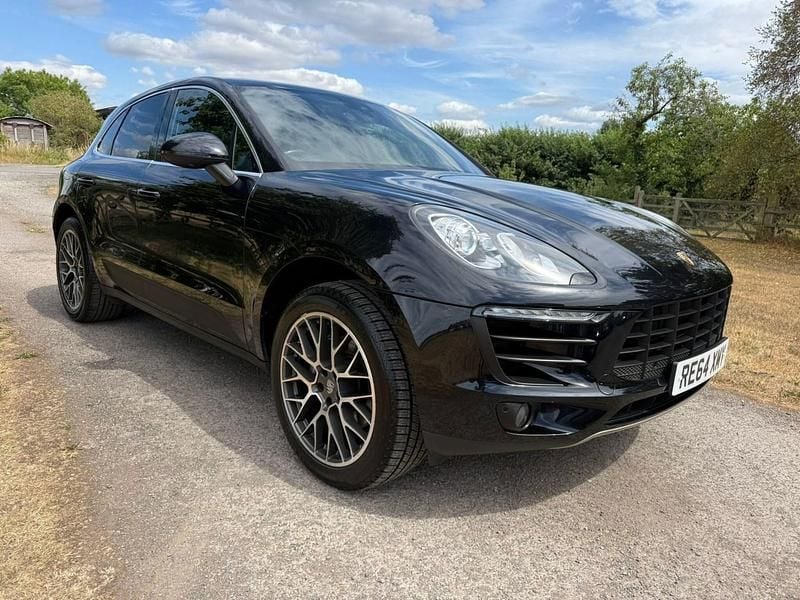 Black Used 2014 Porsche Macan SUV | £18,500 (Fair price) - Image 1/4