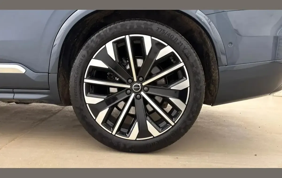 Used Volvo XC90 Ultra 247 HP (181 kW) 2025 Blue SUV
