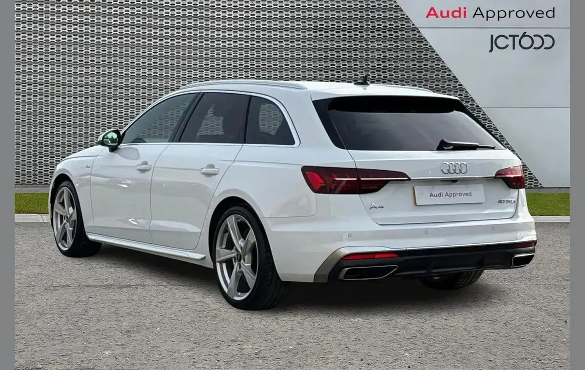Used Audi A4 S-Line 200 HP (147 kW) 2024 White Estate
