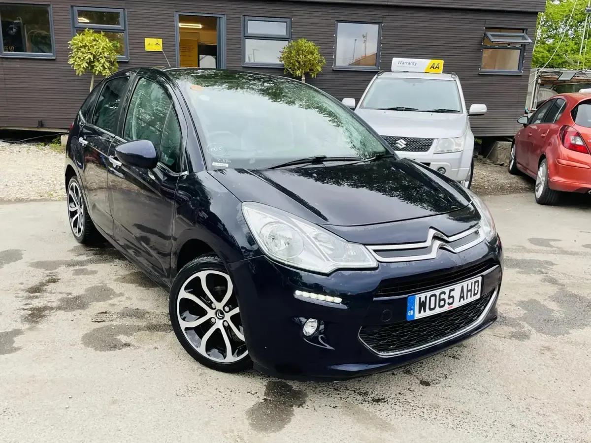 Usado Citroën C3 Platinum 82 CV (60 kW) 2016 Azul Utilitario