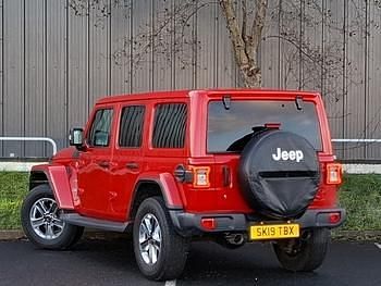 Used Jeep Wrangler Overland 268 HP (197 kW) 2019 Red SUV