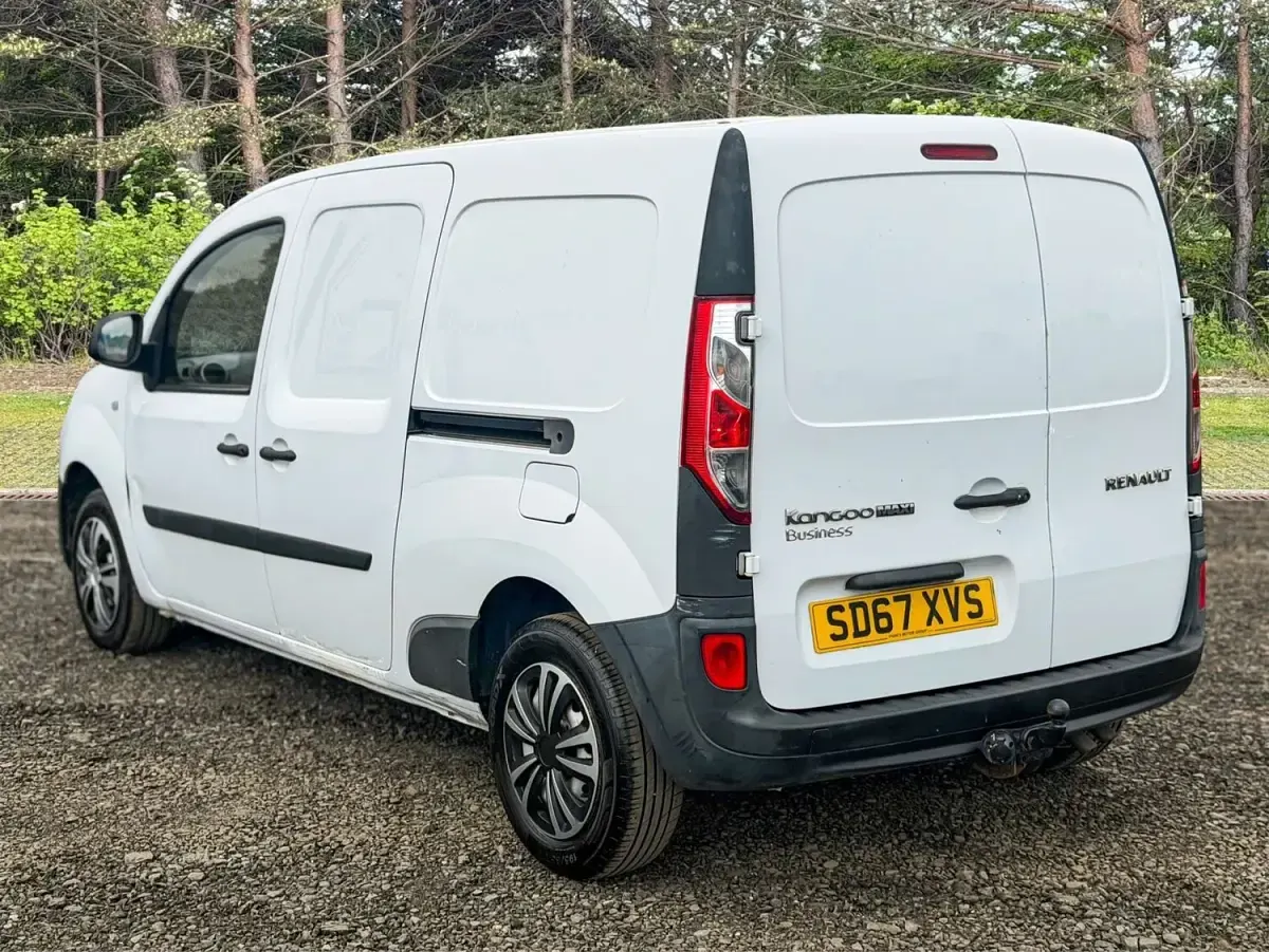 Used Renault Kangoo Business 90 HP (66 kW) 2017 White MPV