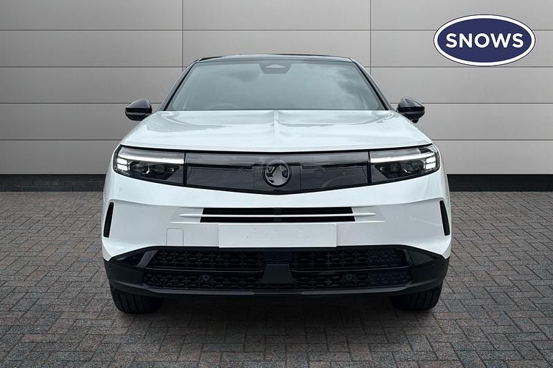 New Vauxhall Grandland X Ultimate 136 HP (100 kW) 2026 Arctic white SUV