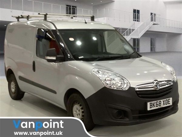 Silver Used 2018 Vauxhall Combo S MPV | £7,199 (Good price) - Image 1/1