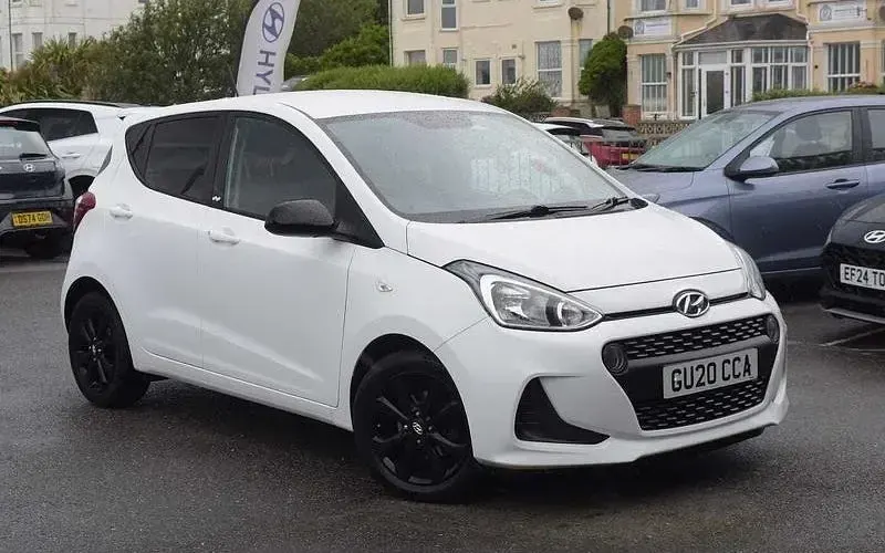Used Hyundai i10 67 HP (49 kW) 2020 Hatchback