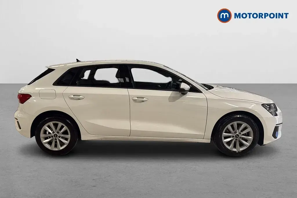 Used Audi A3 110 HP (80 kW) 2021 White Sedan