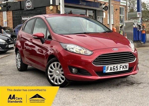 Red Used 2016 Ford Fiesta Style Hatchback | £4,495 (Fair price) - Image 1/1