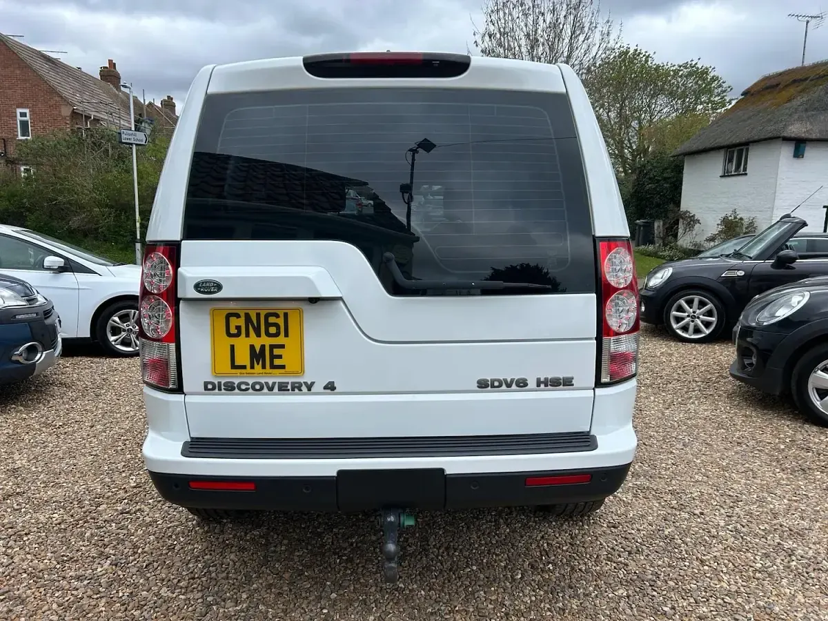 Used Land Rover Discovery 4 HSE 2011 White SUV