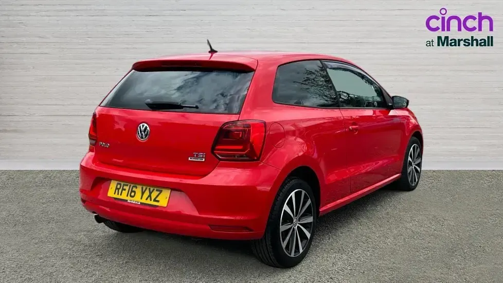 Used VW Polo Match 90 HP (66 kW) 2016 Red