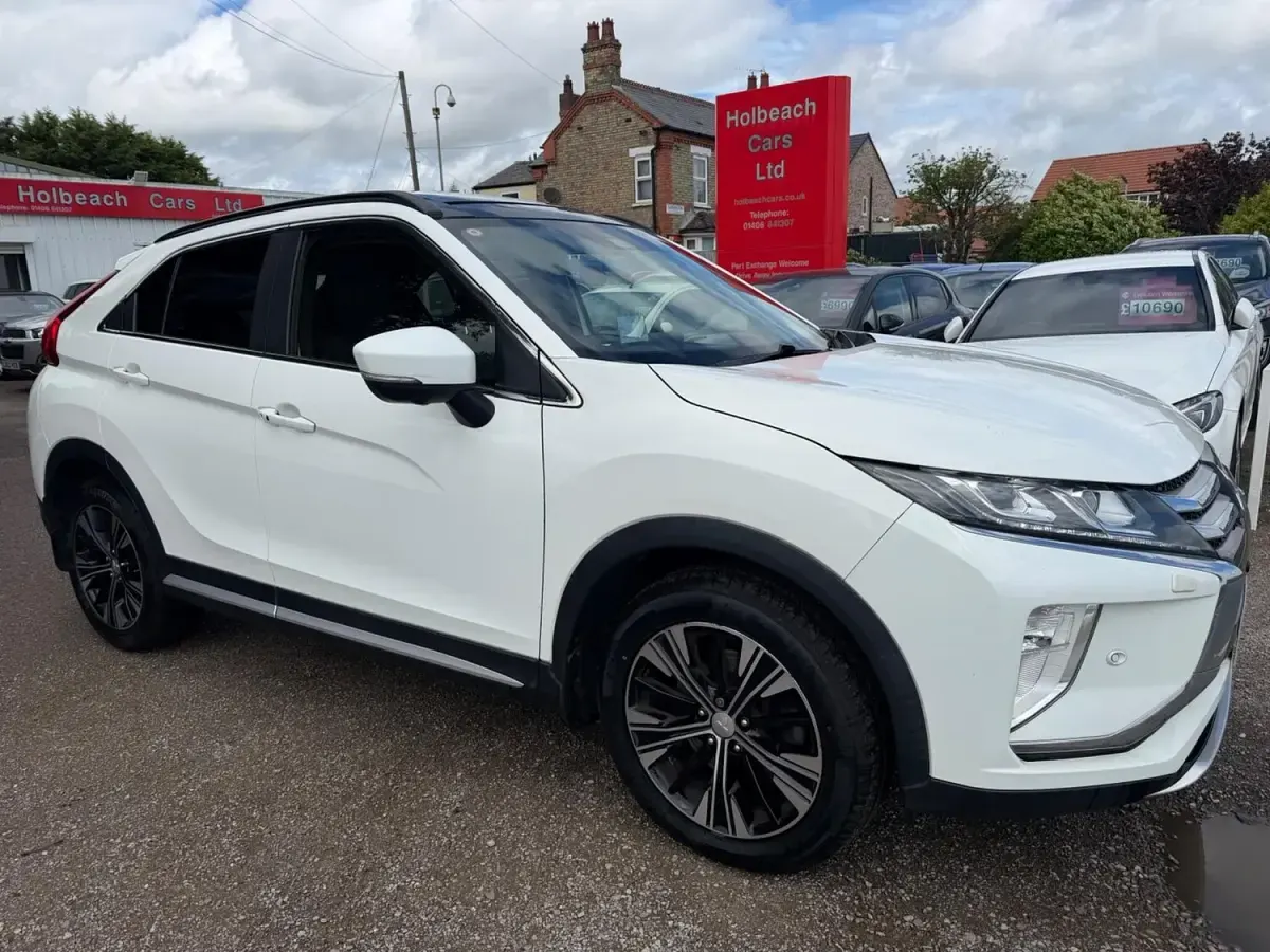 Used Mitsubishi Eclipse Cross 163 HP (119 kW) 2018 White SUV