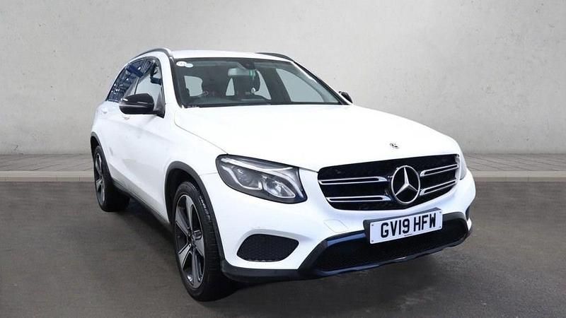 White Used 2019 Mercedes GLC250 Urban SUV | £17,799 (Good price) - Image 1/4