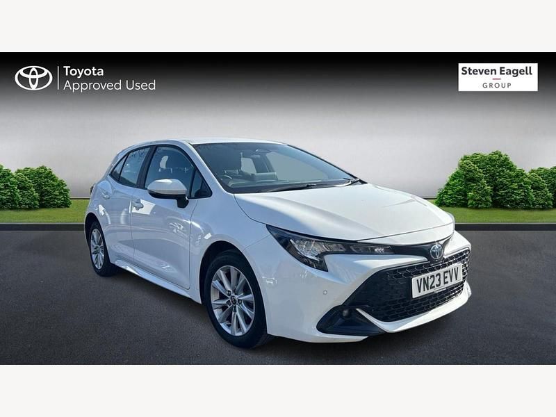 Used Toyota Corolla 2023 White Hatchback